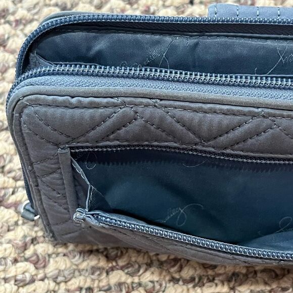 Vera Bradley Turnlock Wallet Gray Microfiber Zip Around Change Pouch Classic - Picture 3 of 7